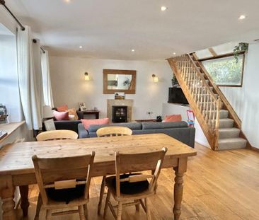 2 bedroom semi-detached house to rent - Photo 4