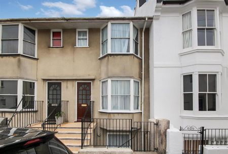 3 bedroom terraced house to rent - Photo 3