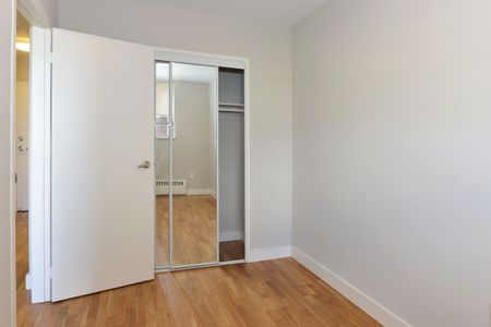 230 Oak Street - Photo 4