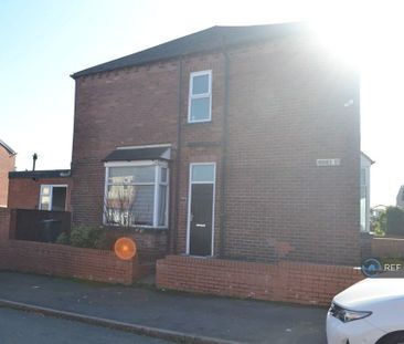 2 bedroom end of terrace house to rent - Photo 1