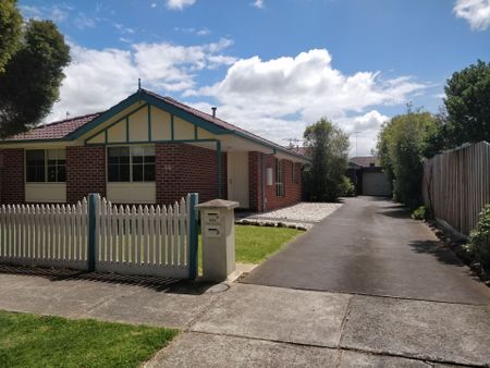 1/58 Apex Avenue, Belmont, VIC 3216 - Photo 3