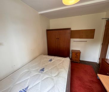 Cromer Street, Burton Stone Lane - P1920 - Photo 4