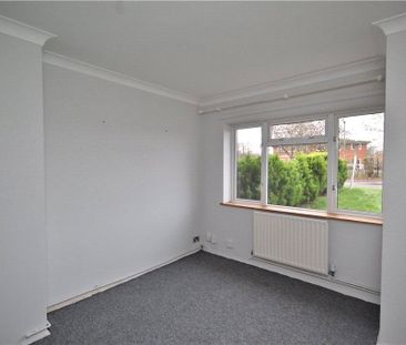 Larch Avenue, Guildford, Surrey, GU1 1JY - Photo 6