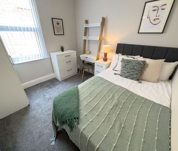 Connaught Road, Liverpool. - Photo 6