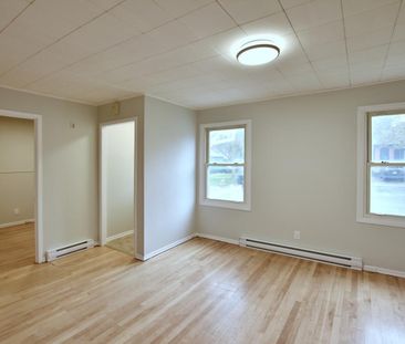 For Lease - 23 Seventh Street, Collingwood, Ontario - Photo 2