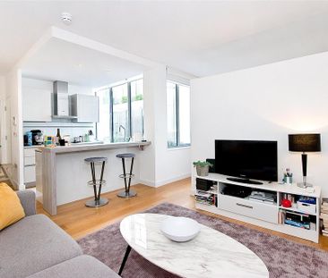 Studio to rent - Photo 3