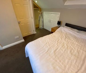 1 bedroom in a house share to rent - Photo 4