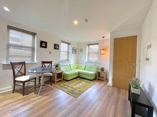 2 bedroom townhouse to rent - Photo 1