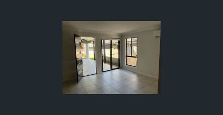 Charming 1-Bedroom House for Lease in Morayfield - Photo 3
