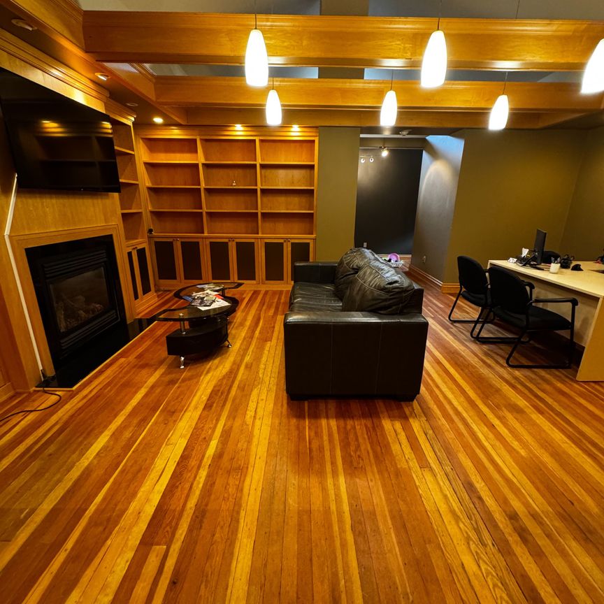 For Lease - 900 Adelaide Street, London East, Ontario - Photo 1