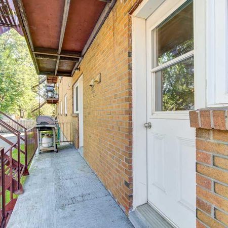 3 1/2 ou 4 1/2 rénovés, Ile-Perrot, Dispo maintenant ! 1100$ ou 1350$ - Photo 4