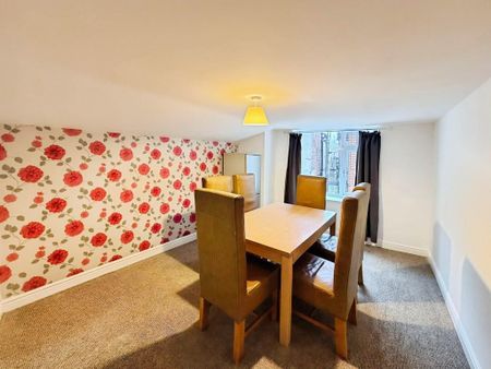 2 bedroom flat to rent - Photo 4