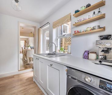 2 bedroom terraced house to rent - Photo 5