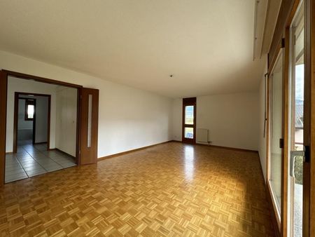 Joli appartement de 4 1/2 pièces dans un quartier verdoyant - Photo 5