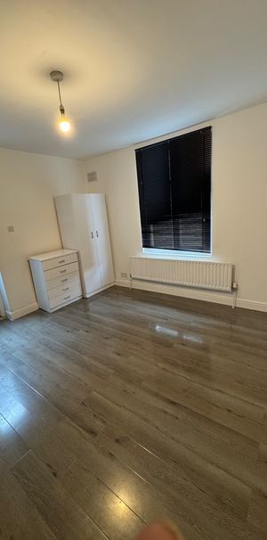 Bedsit, Ladbroke Grove / White City, W10 - Photo 1