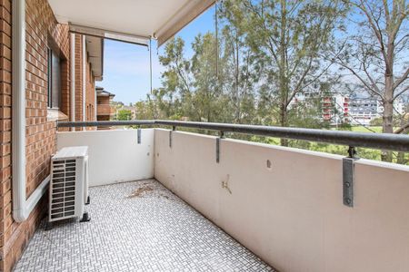 Home For Rent - Photo 3