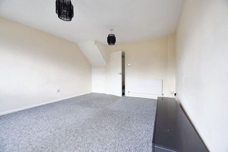 2 bedroom terraced house to rent - Photo 4