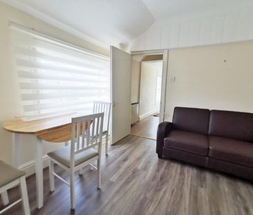 3 bedroom flat to rent - Photo 3