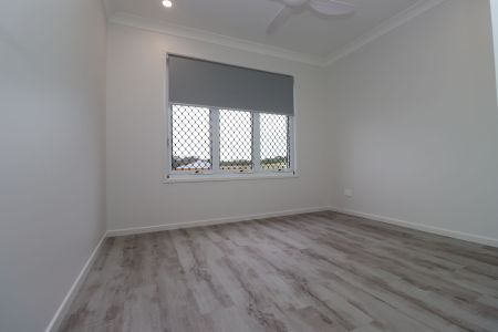 10 Hopbush St, 4655, Nikenbah Qld - Photo 2