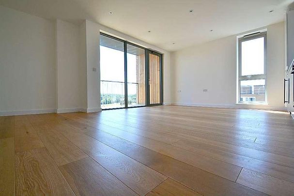 Bromley Road, London, SE6 - Photo 1