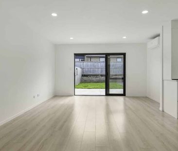 Modern 4-Bedroom in Prime Rototuna Location - Photo 3