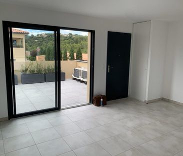 Location Appartement 2 pièces 51m² COMBAILLAUX 34980 - Photo 2