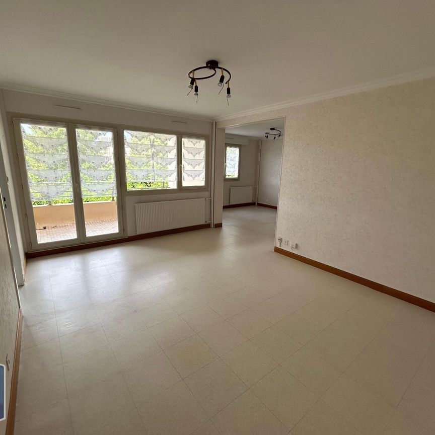 Location Appartement 4 pièces 97m² LAVAL 53000 - Photo 1