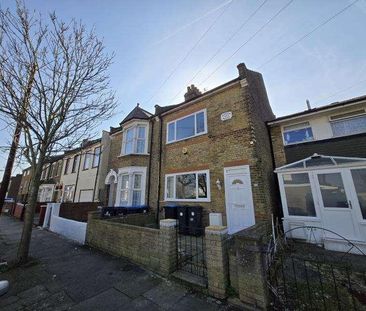 Beaconsfield Road, Enfield, EN3 - Photo 1