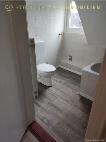 Gemütliche 2-Zimmer Dachgeschosswohnung in Lamspringe – frisch renoviert ! - Photo 2