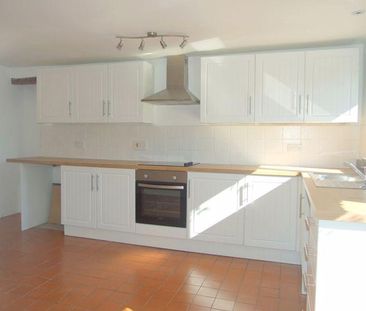 4 bedroom house to rent - Photo 1