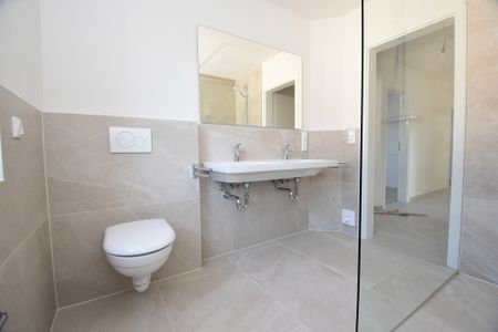 Großzügige Doppelhaushälfte mit Einbauküche und Garage in ruhiger Lage in der Stadt Friesoythe - Photo 4