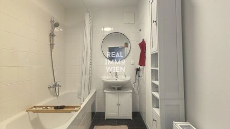 Moderne 2-Zimmer-Wohnung mit Balkon in bester U-Bahn-Nähe - Ihr neues Zuhause wartet! - Foto 5