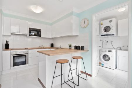 “Luxury Villa in Perfect Location (FULLY FURNISHED)” - Photo 5