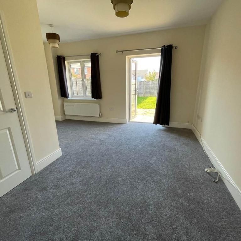 2 bedroom house to rent - Photo 1