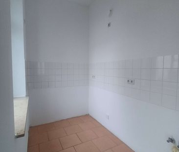 +++ 2 Zimmer Hochparterre Wohnung mit Einbauküche +++ - Photo 1