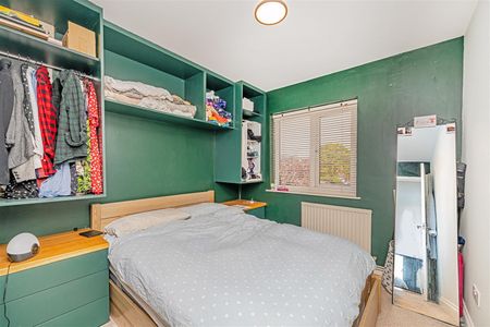 Flat To Let - Photo 2