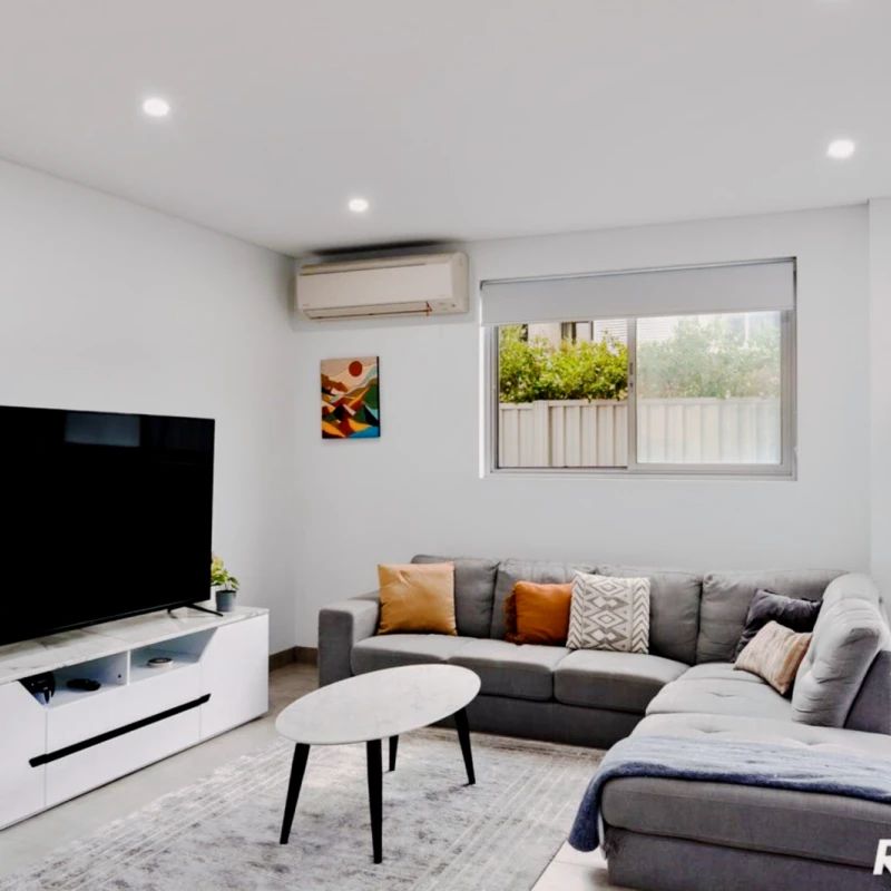 1/12 Belinda Place,Mays Hill,New South Wales 2145, Sydney - Photo 1