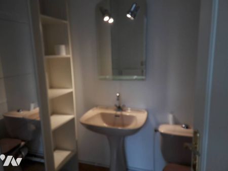 ROUEN RIVE DROITE A LOUER APPARTEMENT F2 - Photo 5