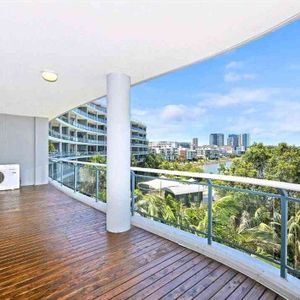 Wentworth Point - Photo 2