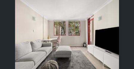 Furnished one-bedroom apartment in ‘The Elizabeth’ - Photo 5