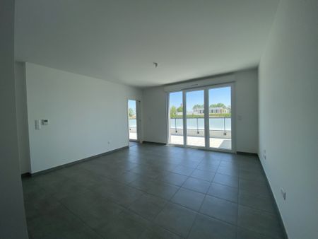 Location Appartement 2 pièces 48m² BEZANNES 51430 - Photo 2