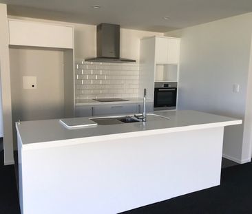 10 Gurners Lane, Lincoln - Photo 2