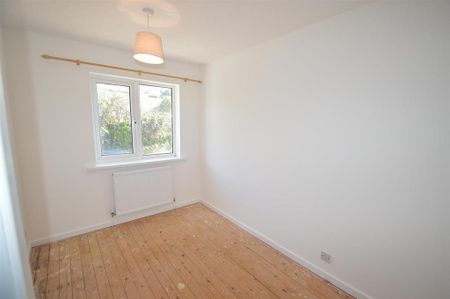 2 bedroom semi-detached house to rent - Photo 2
