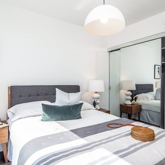 E18HTEEN Luxury Apartments for Rent - Photo 1