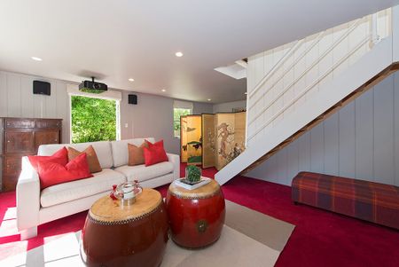 This House is Special! - Photo 3