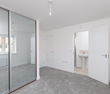 3 bedroom terraced house to rent - Photo 4