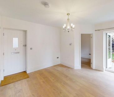 1 bedroom ground floor flat to rent - Photo 2