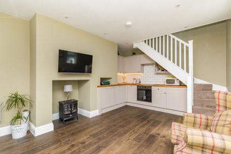 1 bedroom maisonette to rent - Photo 2