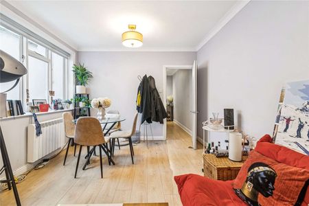 A delightful one bedroom flat on Gloucester Terrace - Photo 4