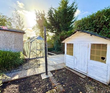 Manston Way - Photo 1